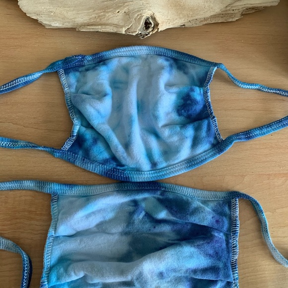 NWT bundle of 2 blue tie dye cotton face masks - Picture 5 of 8
